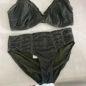 Stylish Black and White Polka Dot Bra Set